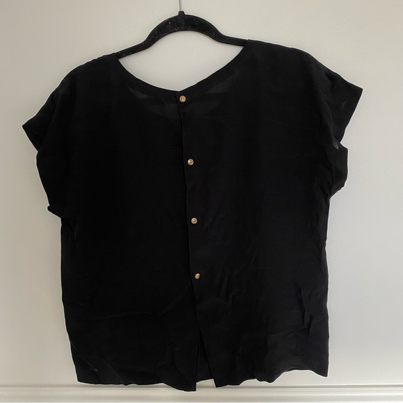 Club Monaco Tops - 𝅺Club Monaco 100% Silk Black Button Up Back Blouse Smal